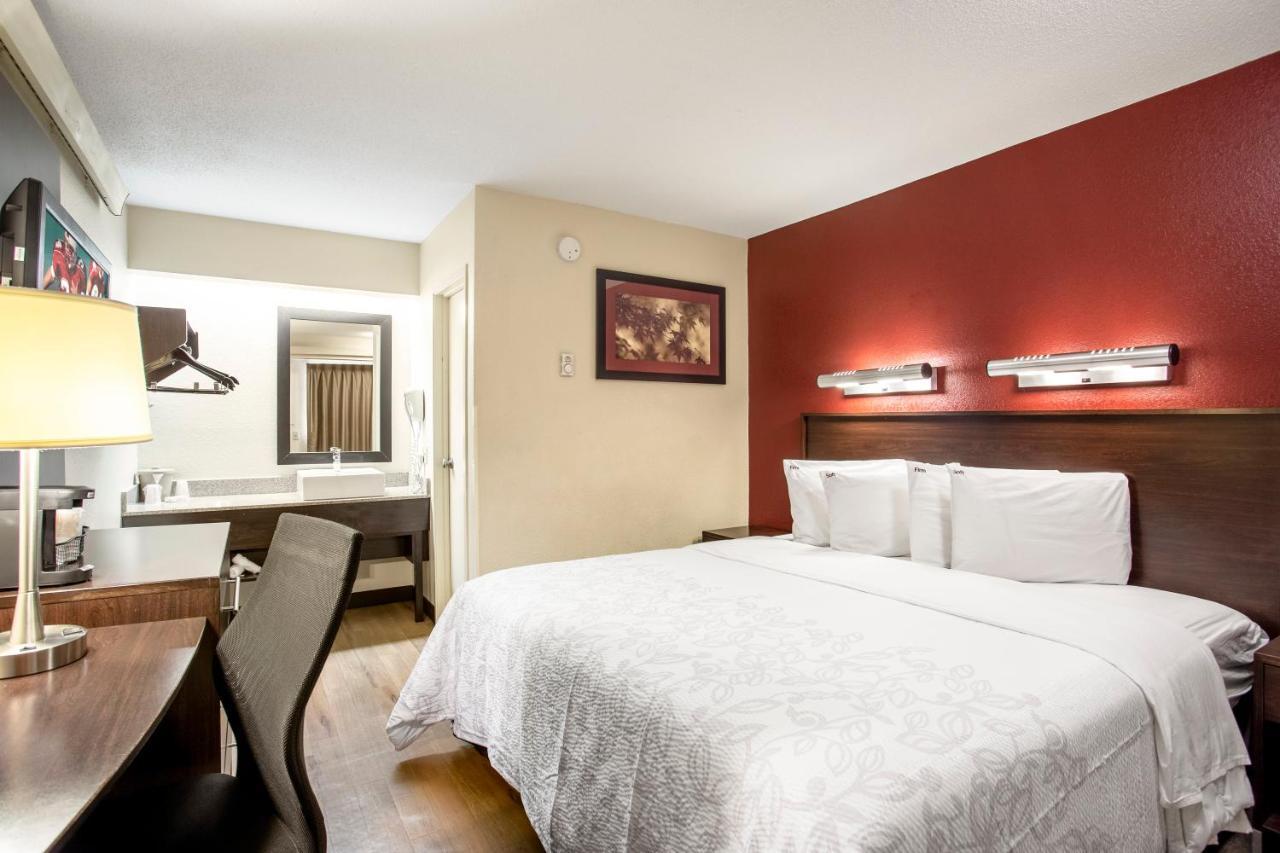 Red Roof Inn Plus+ Atlanta - Buckhead Druid Hills Ngoại thất bức ảnh