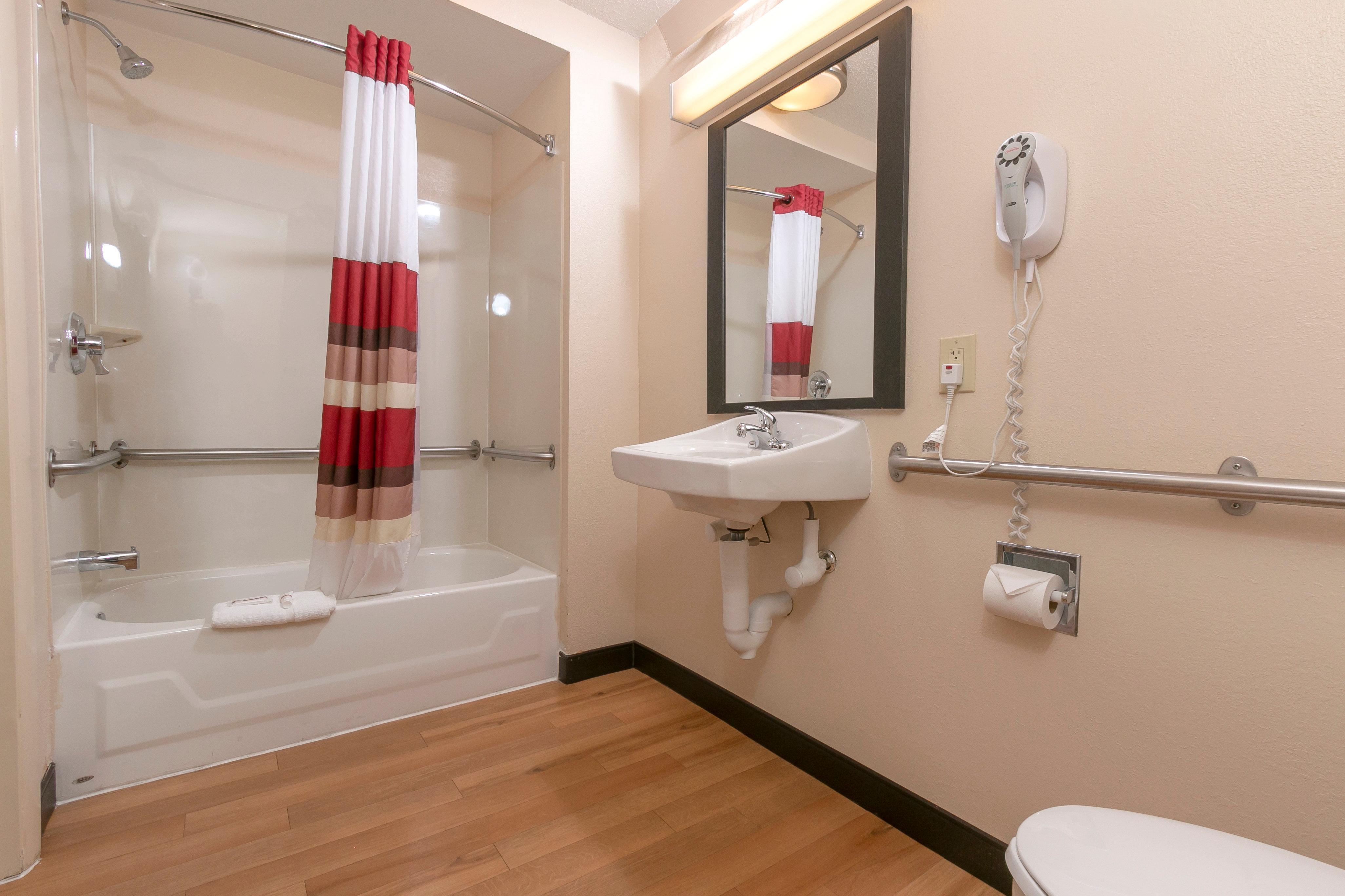 Red Roof Inn Plus+ Atlanta - Buckhead Druid Hills Ngoại thất bức ảnh