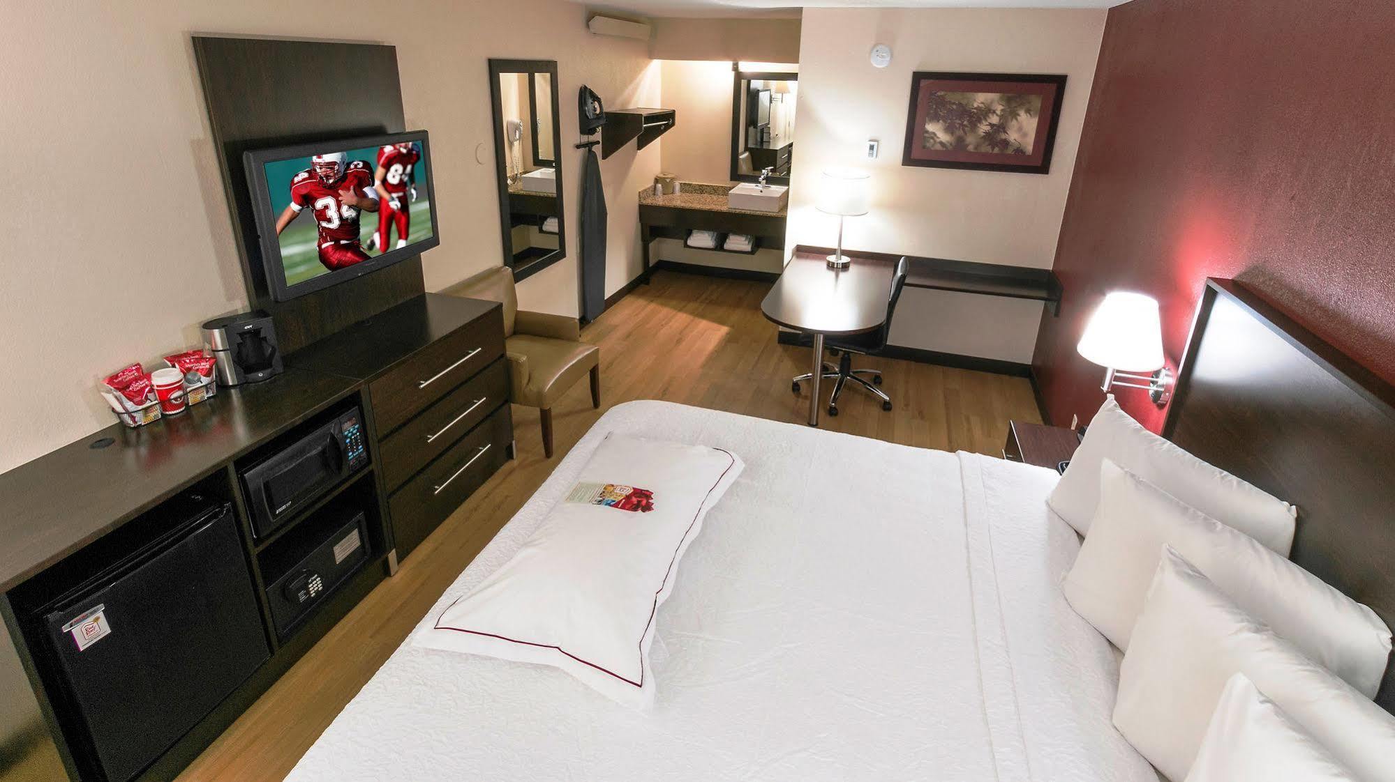Red Roof Inn Plus+ Atlanta - Buckhead Druid Hills Ngoại thất bức ảnh